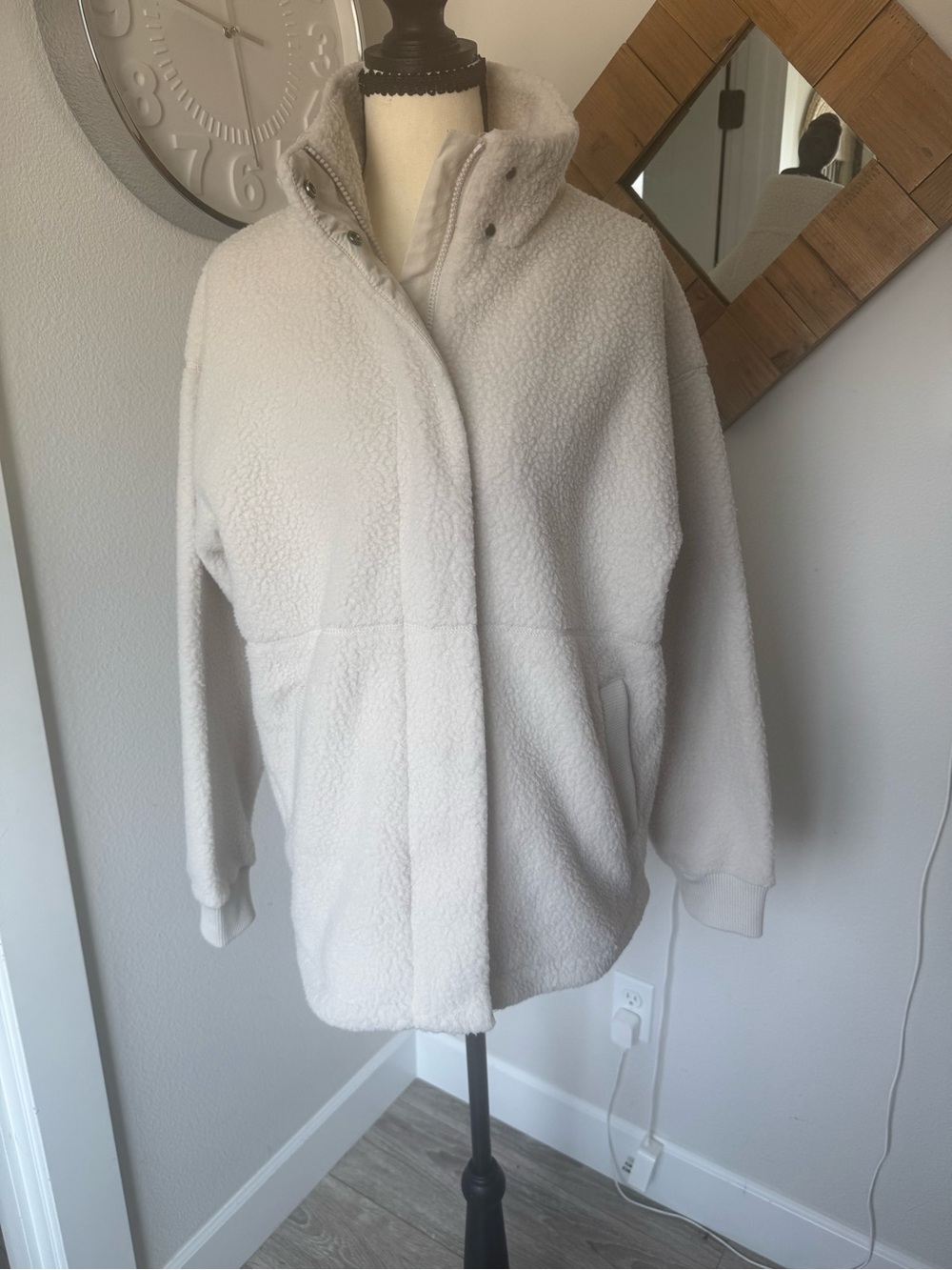 Mondetta Ivory Teddy Sherpa Zip Jacket